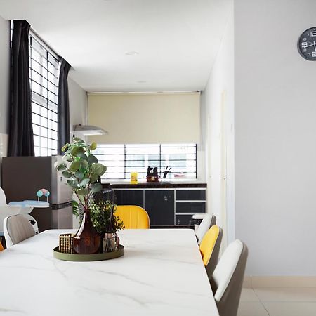 Desaru 37M7 Morandi Colour Theme By Joyfully Villa Ngoại thất bức ảnh